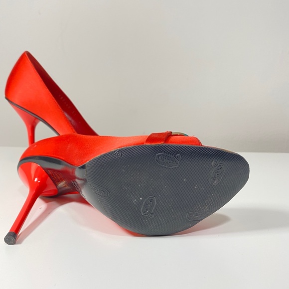 Gucci Peep Toe Satin Heels!! - Picture 6 of 9